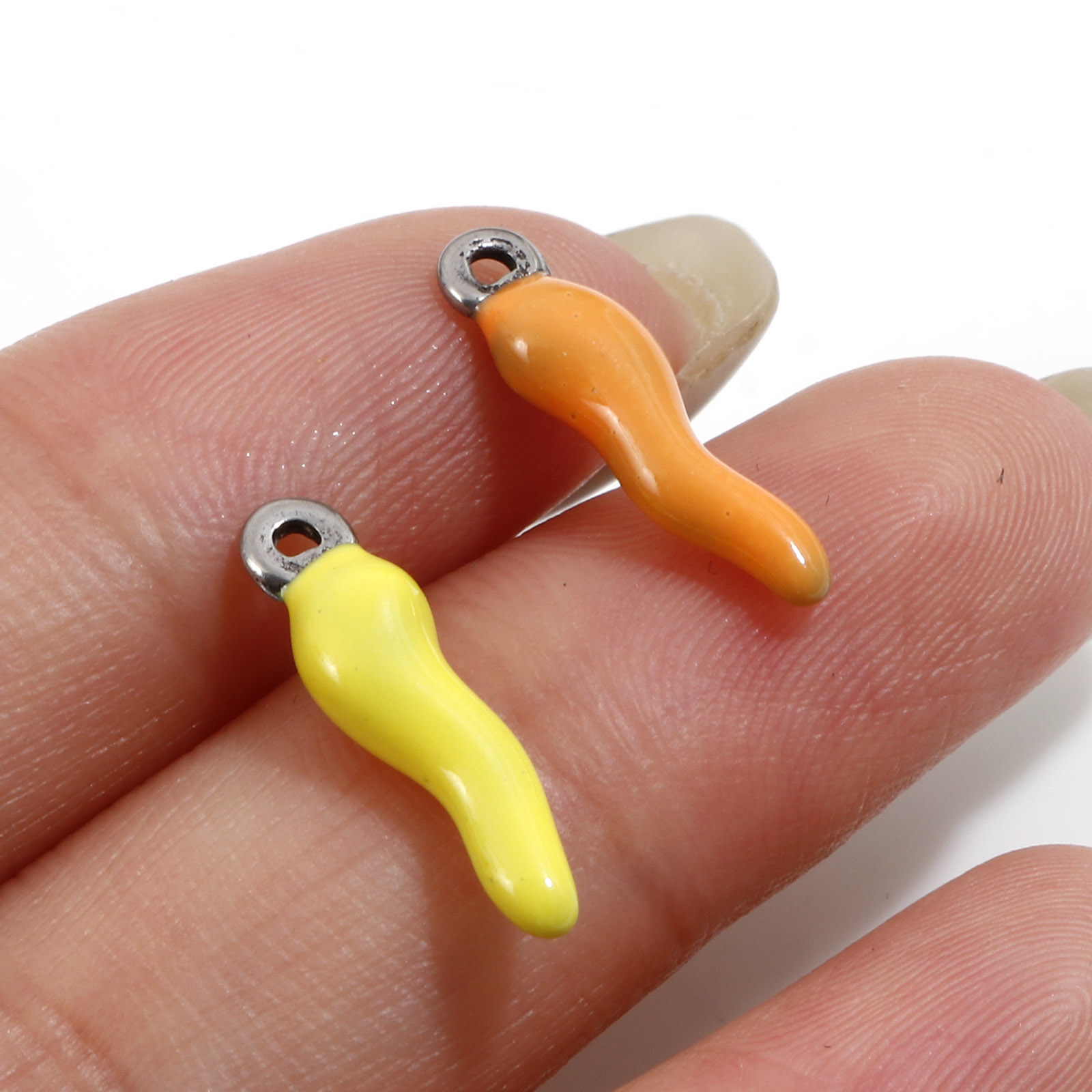 2PCs New Stainless Steel Charm - đánh giá và giá Foods X